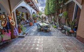 Las Mariposas Hotel&Studios